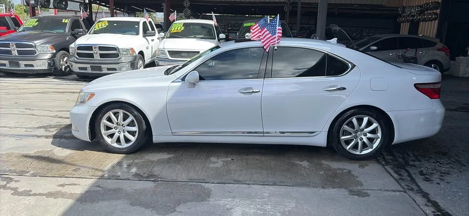 2008 Lexus LS 4th Gen - Image 2 of 9