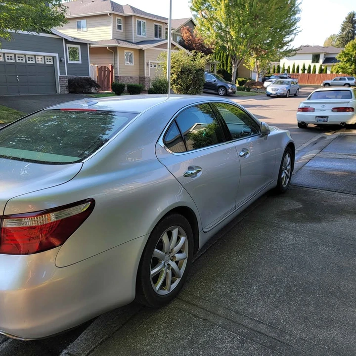 2008 Lexus LS 4th Gen - Image 3 of 14