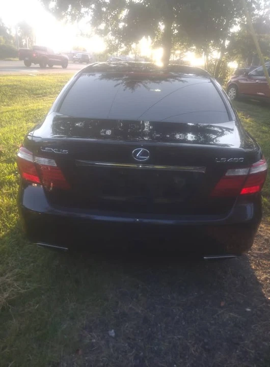 2008 Lexus LS 4th Gen - Image 10 of 12