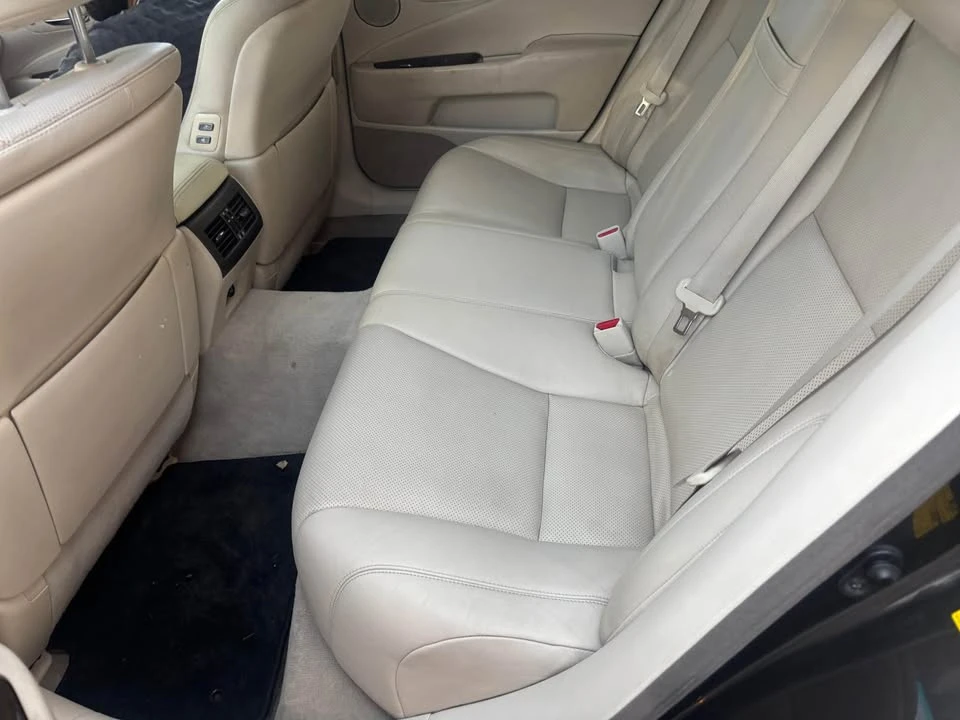 2008 Lexus LS 4th Gen - Image 5 of 17