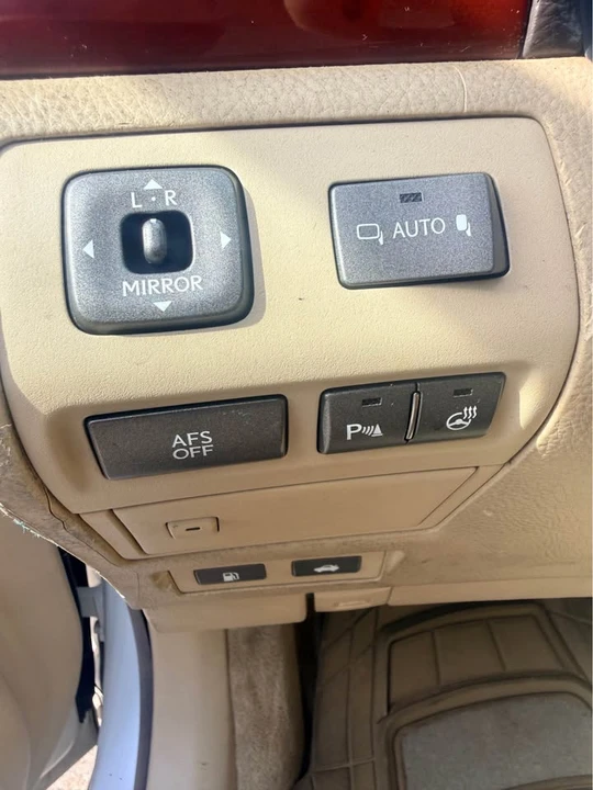 2008 Lexus LS 4th Gen - Image 8 of 12
