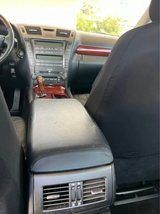 2008 Lexus LS 4th Gen - Image 12 of 17