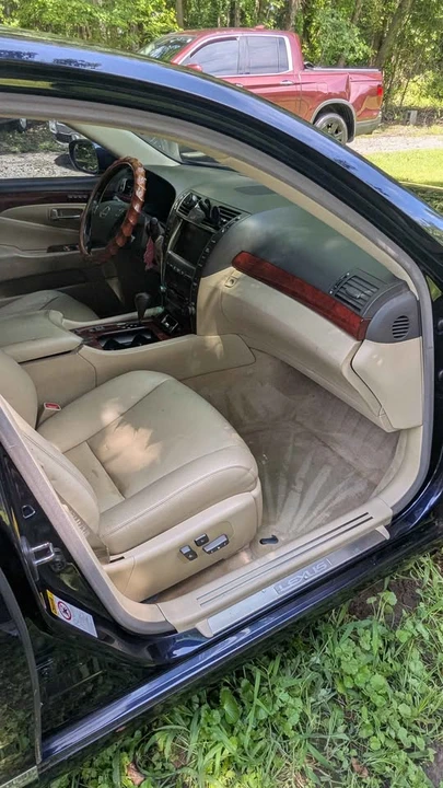 2008 Lexus LS 4th Gen - Image 7 of 10