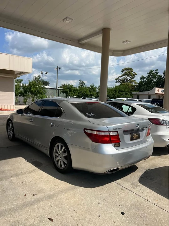 2008 Lexus LS 4th Gen - Image 4 of 17