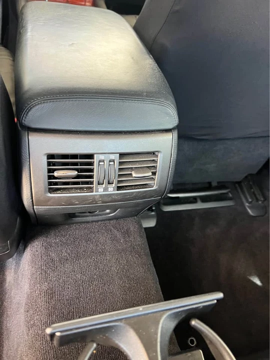 2008 Lexus LS 4th Gen - Image 11 of 17
