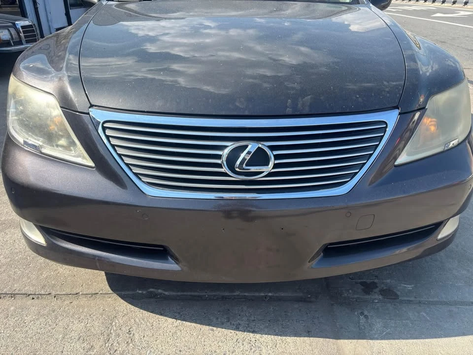 2008 Lexus LS 4th Gen - Image 13 of 17