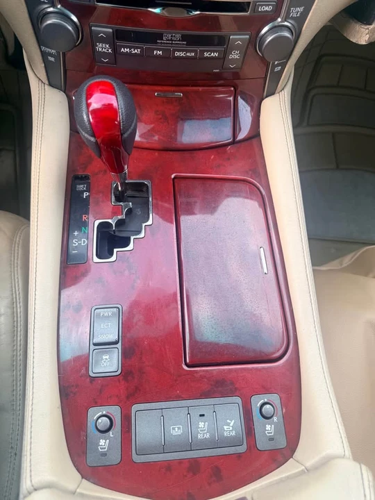 2008 Lexus LS 4th Gen - Image 11 of 12