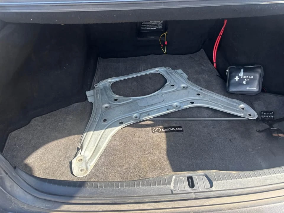 2008 Lexus LS 4th Gen - Image 10 of 17