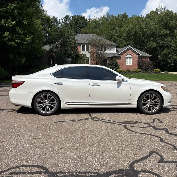 2008 Lexus LS 4th Gen - Image 2 of 11