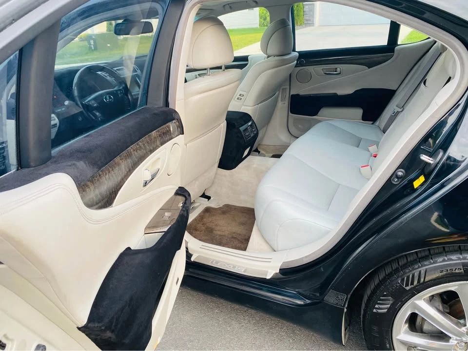 2008 Lexus LS 4th Gen - Image 14 of 20