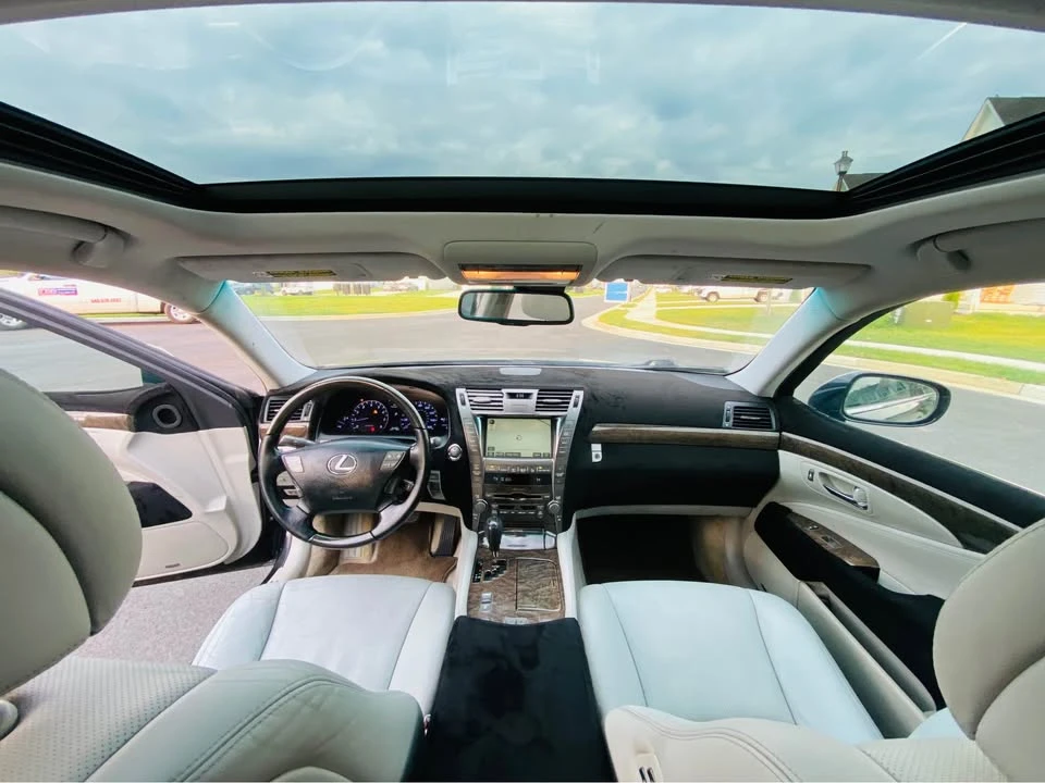 2008 Lexus LS 4th Gen - Image 16 of 20