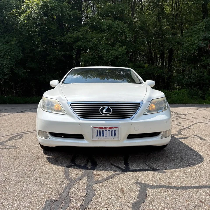 2008 Lexus LS 4th Gen - Image 8 of 11