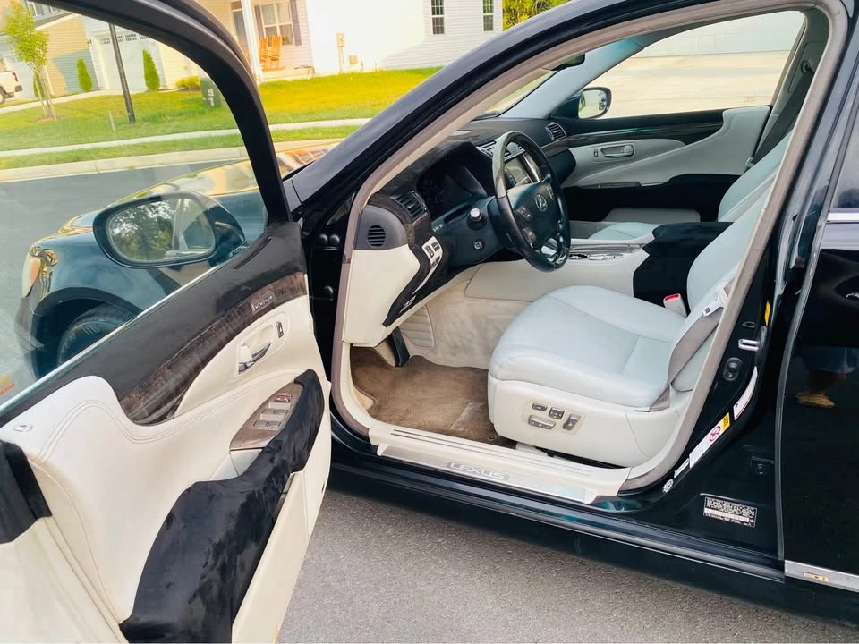 2008 Lexus LS 4th Gen - Image 10 of 20