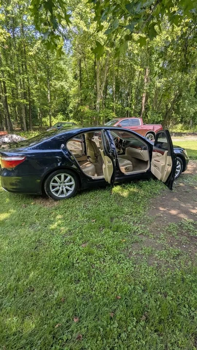 2008 Lexus LS 4th Gen - Image 2 of 10