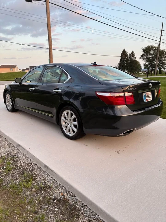 2008 Lexus LS 4th Gen - Image 6 of 17
