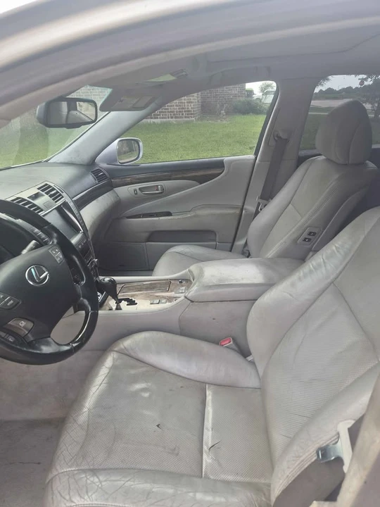 2008 Lexus LS 4th Gen - Image 16 of 20