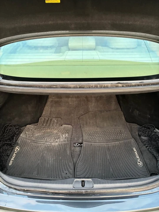 2008 Lexus LS 4th Gen - Image 13 of 17