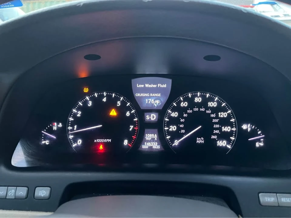 2008 Lexus LS 4th Gen - Image 11 of 20