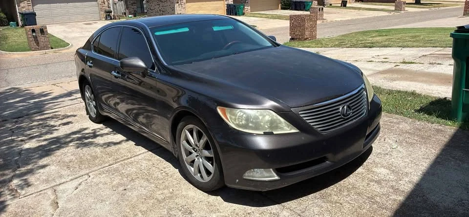 2008 Lexus LS 4th Gen - Image 2 of 13