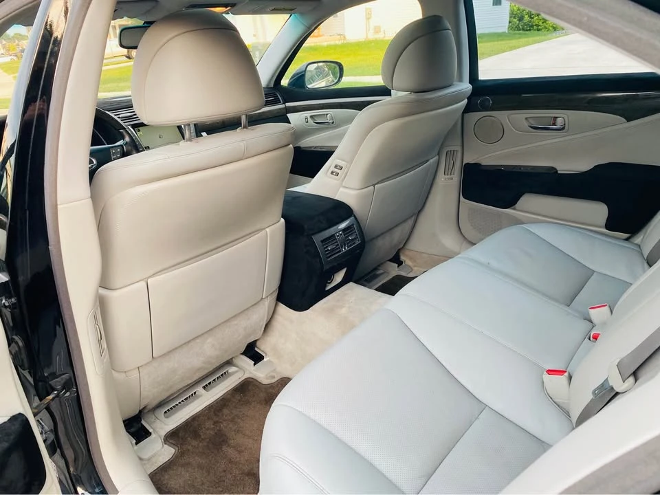 2008 Lexus LS 4th Gen - Image 15 of 20