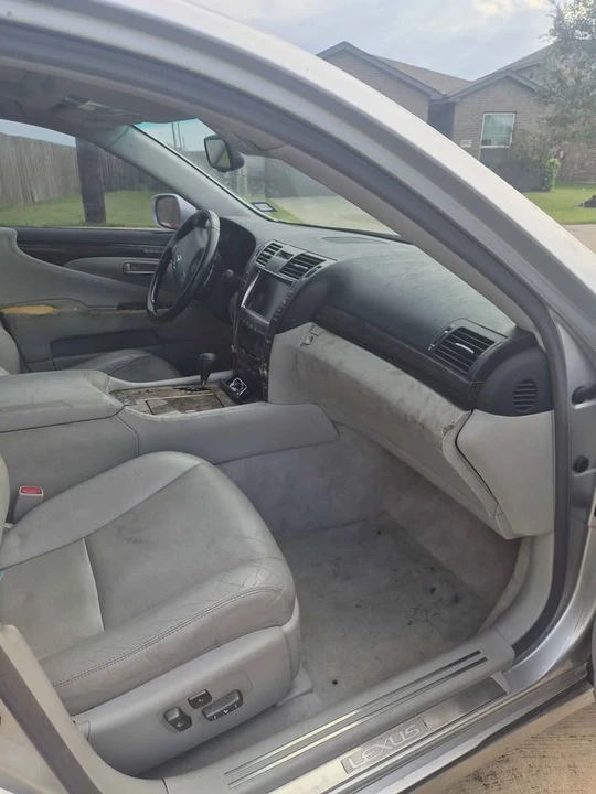 2008 Lexus LS 4th Gen - Image 12 of 20