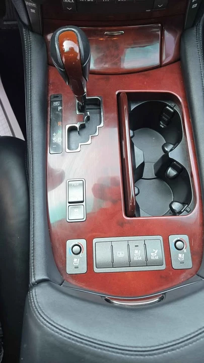 2008 Lexus LS 4th Gen - Image 14 of 20