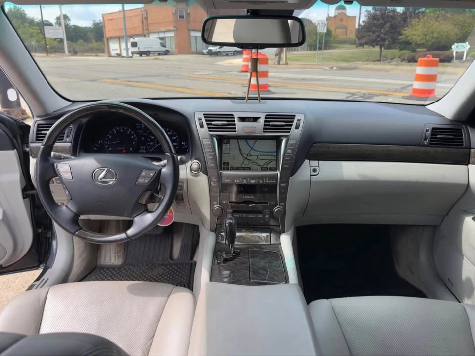 2008 Lexus LS 4th Gen - Image 12 of 14