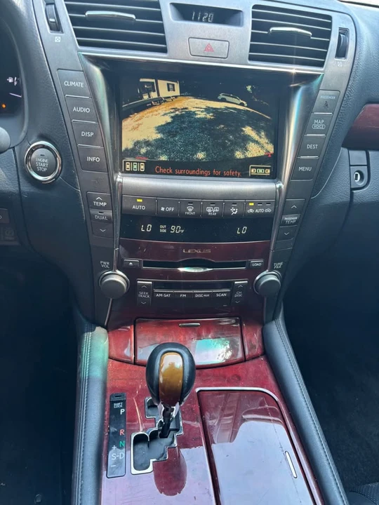 2008 Lexus LS 4th Gen - Image 9 of 15