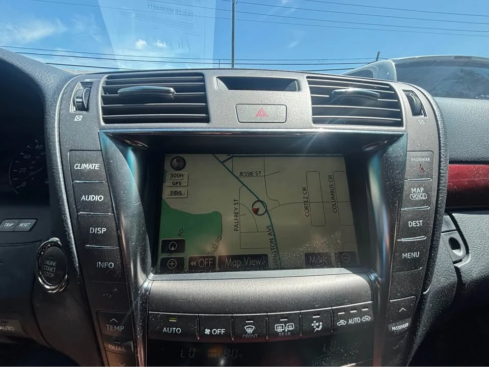 2008 Lexus LS 4th Gen - Image 14 of 15
