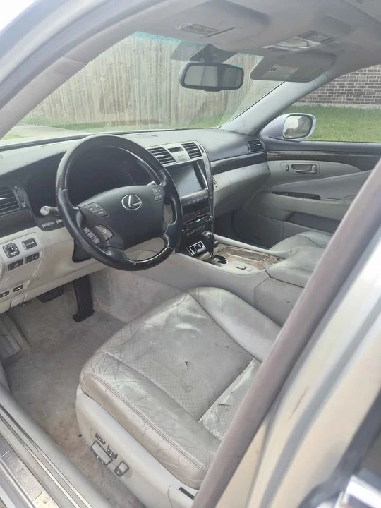 2008 Lexus LS 4th Gen - Image 17 of 20