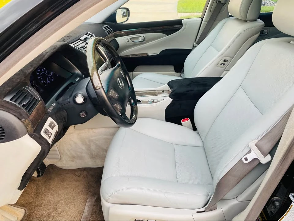 2008 Lexus LS 4th Gen - Image 12 of 20