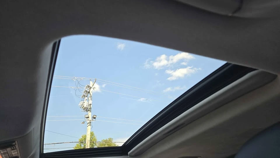 2008 Lexus LS 4th Gen - Image 12 of 20