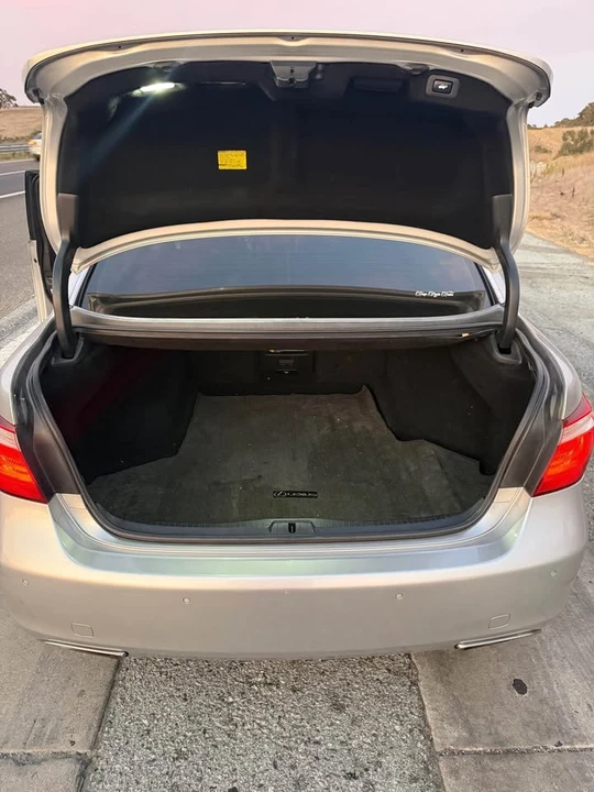 2008 Lexus LS 4th Gen - Image 6 of 9