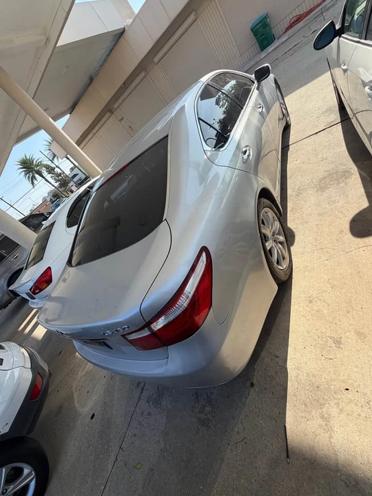 2008 Lexus LS 4th Gen - Image 4 of 9