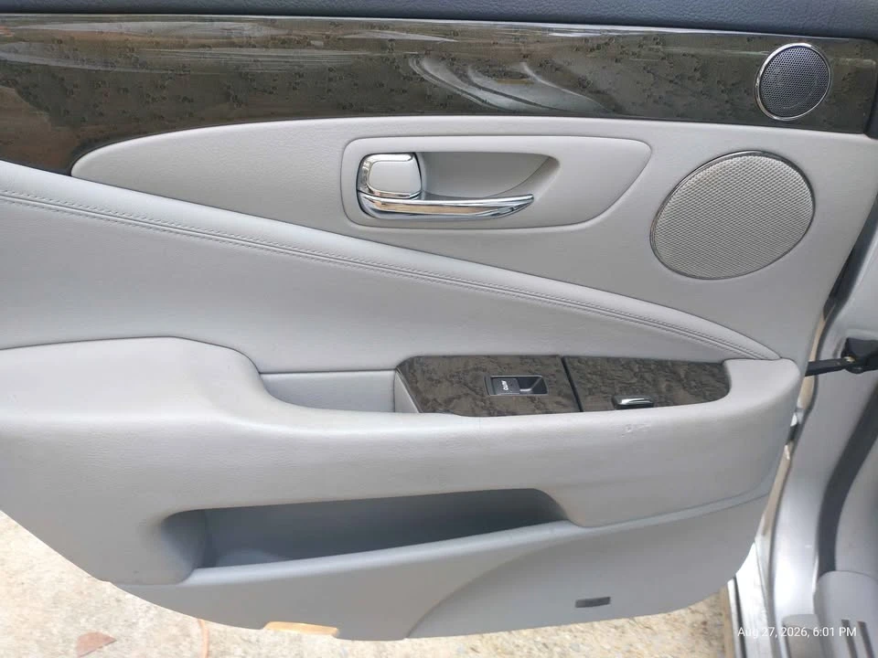 2008 Lexus LS 4th Gen - Image 8 of 14