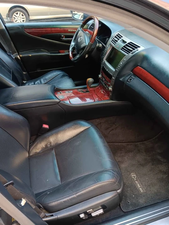 2008 Lexus LS 4th Gen - Image 2 of 6