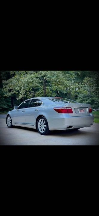2008 Lexus LS 4th Gen - Image 3 of 6