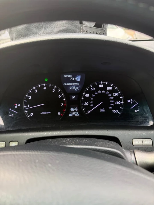 2008 Lexus LS 4th Gen - Image 2 of 5