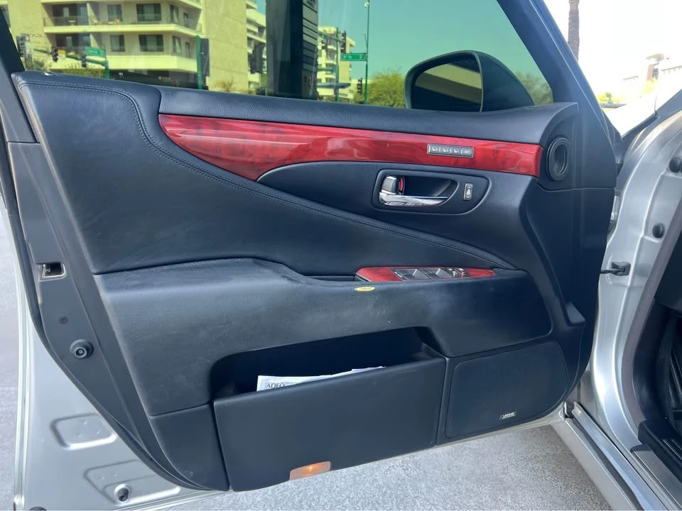 2008 Lexus LS 4th Gen - Image 17 of 20