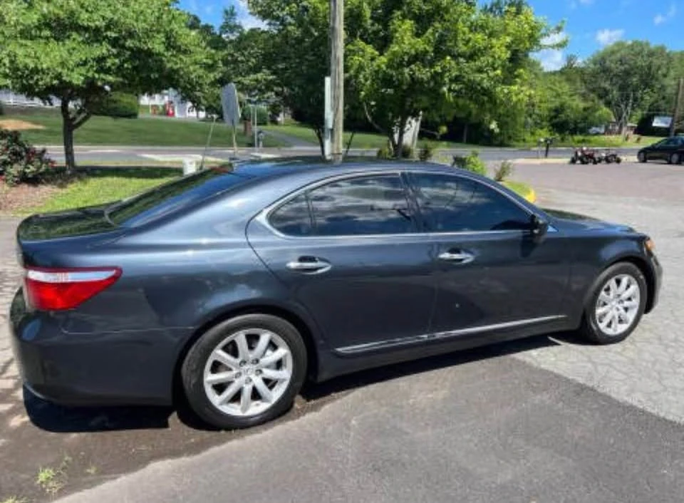 2008 Lexus LS 4th Gen - Image 5 of 9