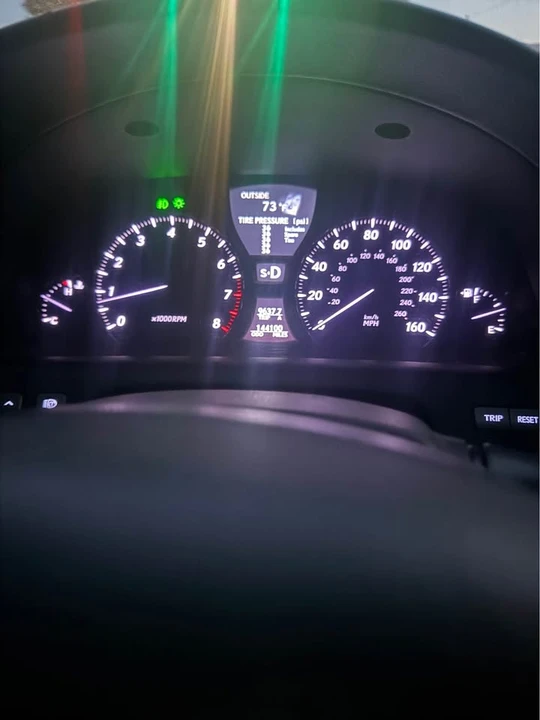 2008 Lexus LS 4th Gen - Image 4 of 4