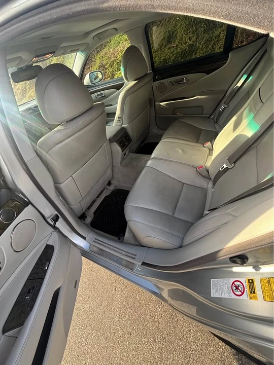 2008 Lexus LS 4th Gen - Image 8 of 15