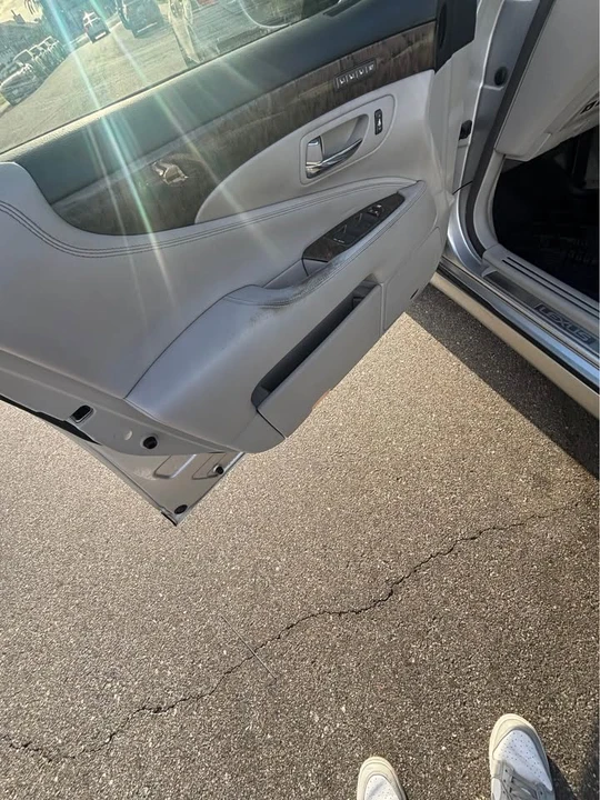 2008 Lexus LS 4th Gen - Image 10 of 15