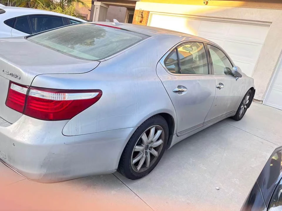 2008 Lexus LS 4th Gen - Image 4 of 10