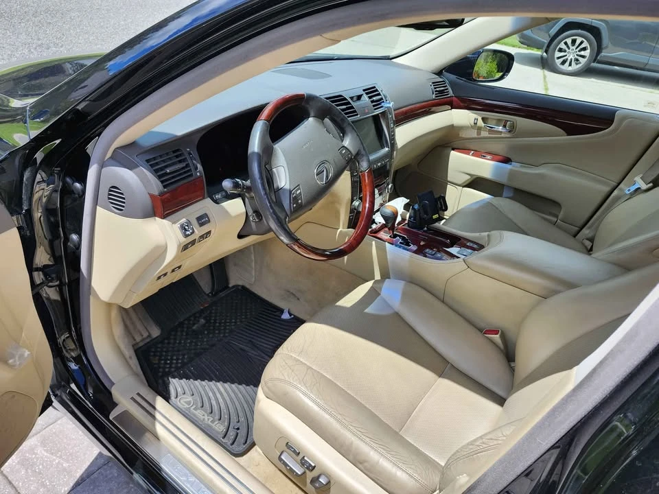 2008 Lexus LS 4th Gen - Image 3 of 4