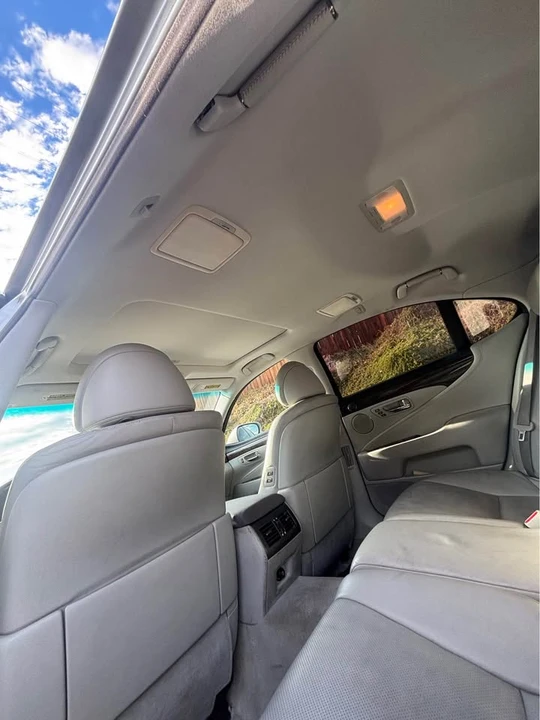 2008 Lexus LS 4th Gen - Image 9 of 15