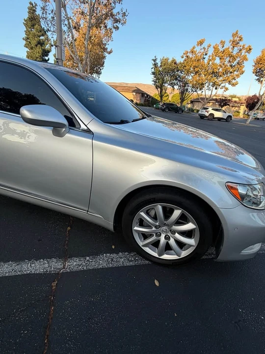 2008 Lexus LS 4th Gen - Image 8 of 19