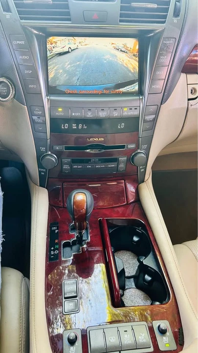 2008 Lexus LS 4th Gen - Image 9 of 11