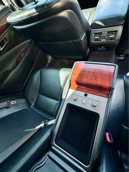 2008 Lexus LS 4th Gen - Image 16 of 19