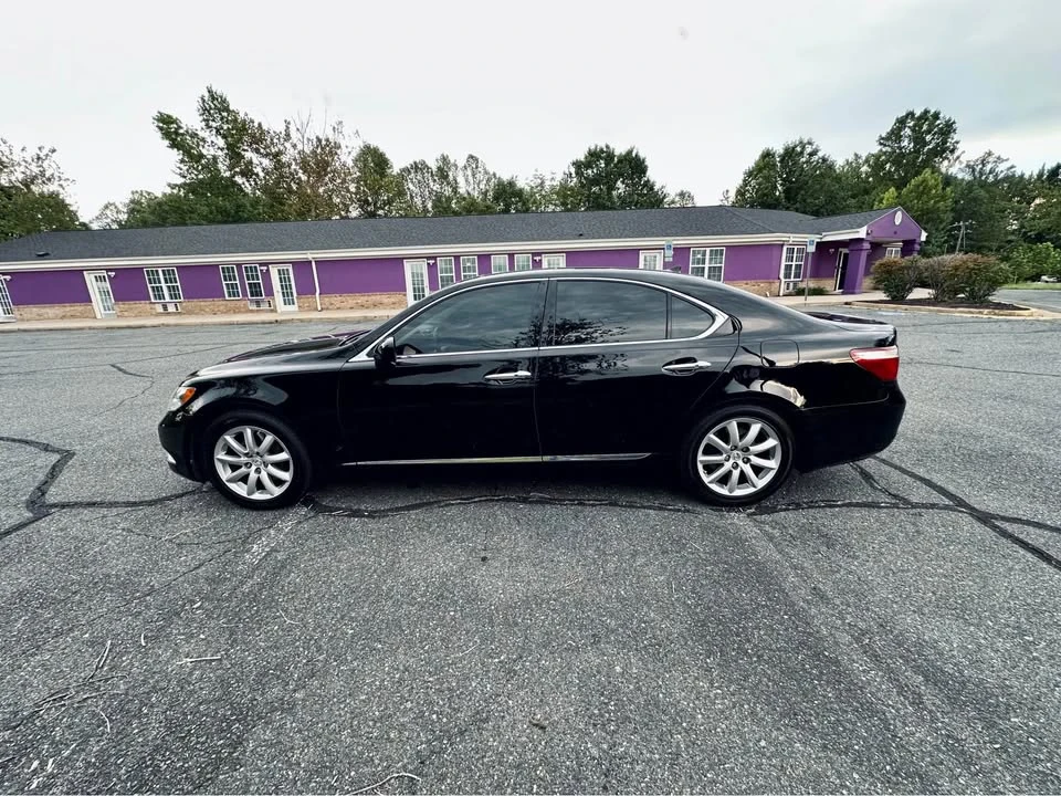 2008 Lexus LS 4th Gen - Image 7 of 19